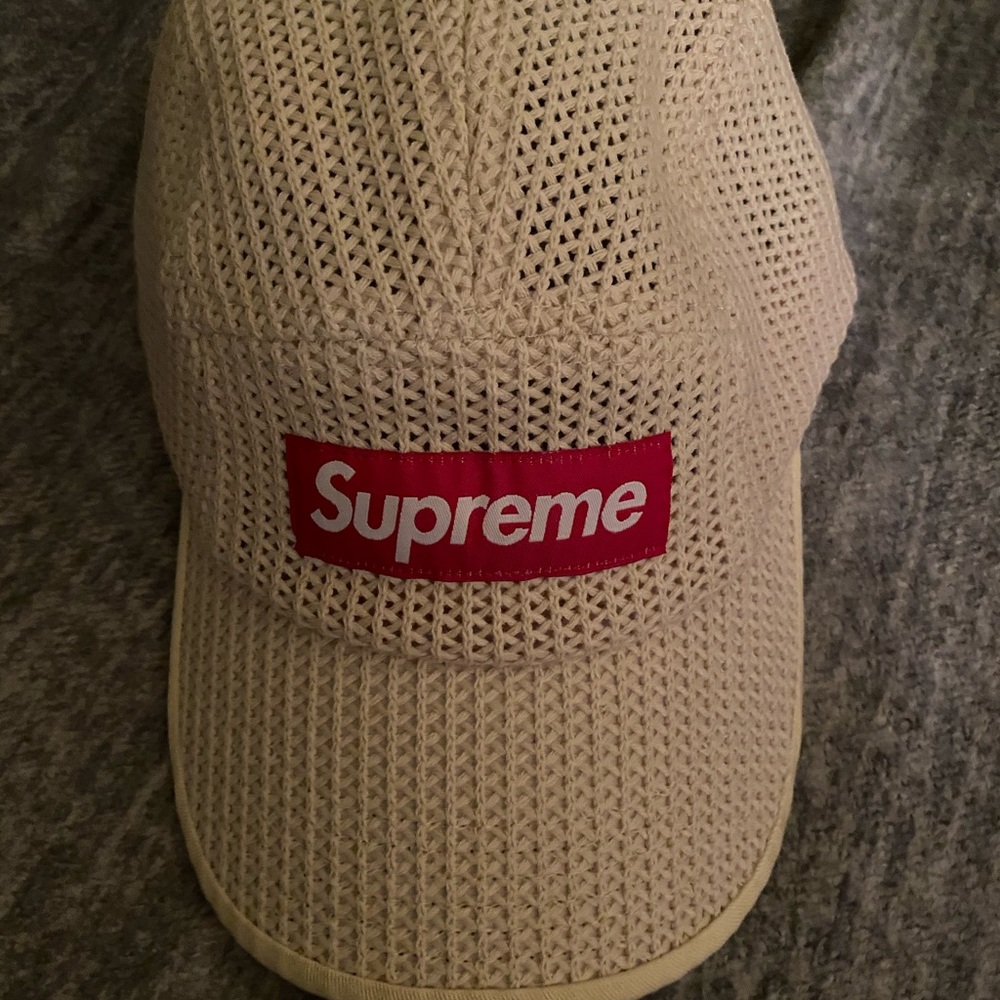 Supreme netted hat